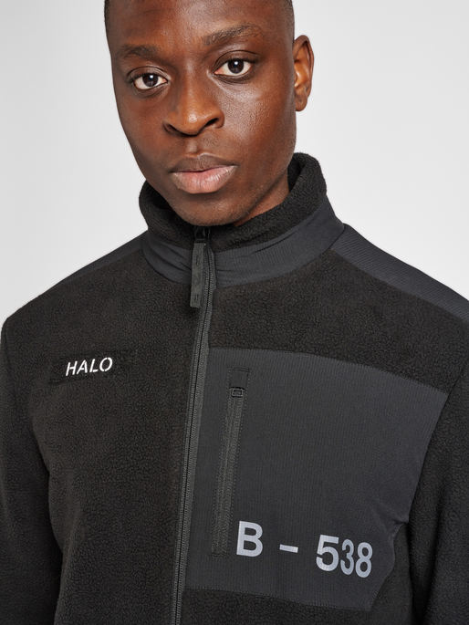 HALO TEDDY FLEECE JACKET, BLACK, model