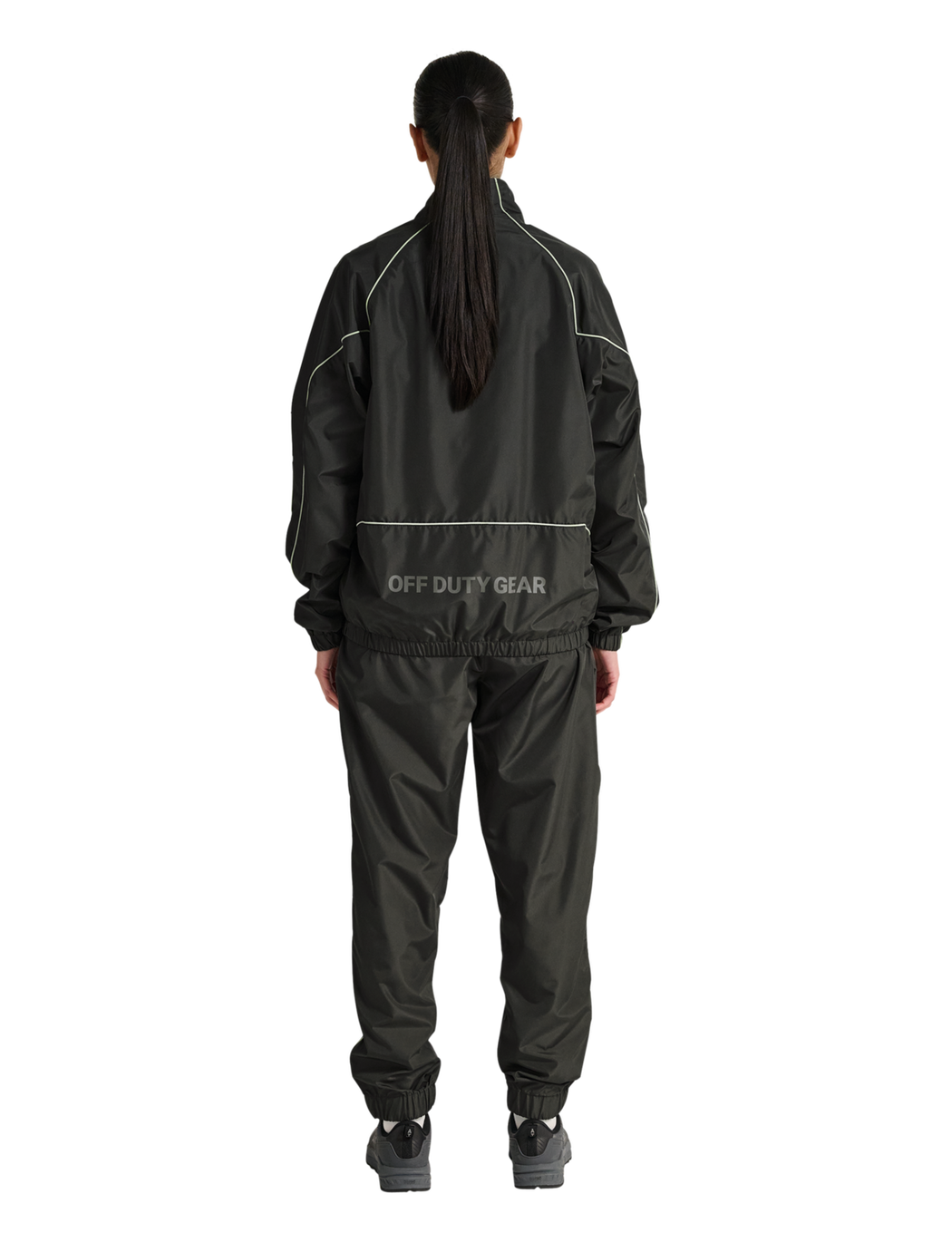 HALO STEEL TRACKSUIT JACKET, RAVEN, model