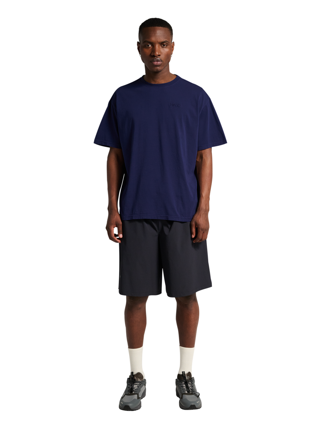 HALO LOGO T-SHIRT 2.0, ASTRAL AURA, model