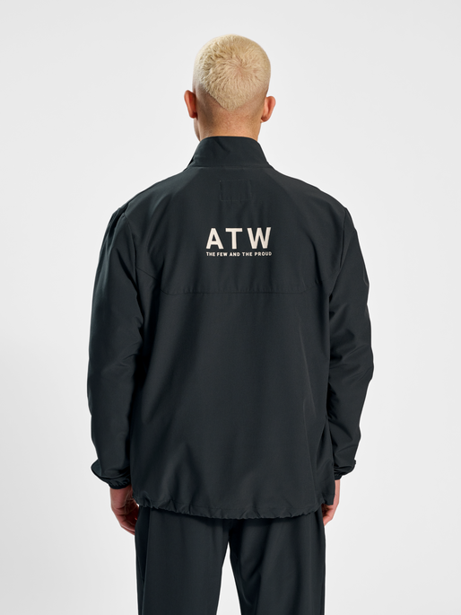 HALO TECH JACKET, EBONY, model