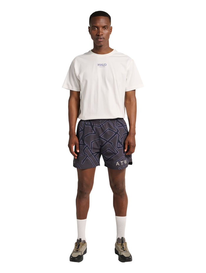 HALO SHORTS, TURBULENCE, model