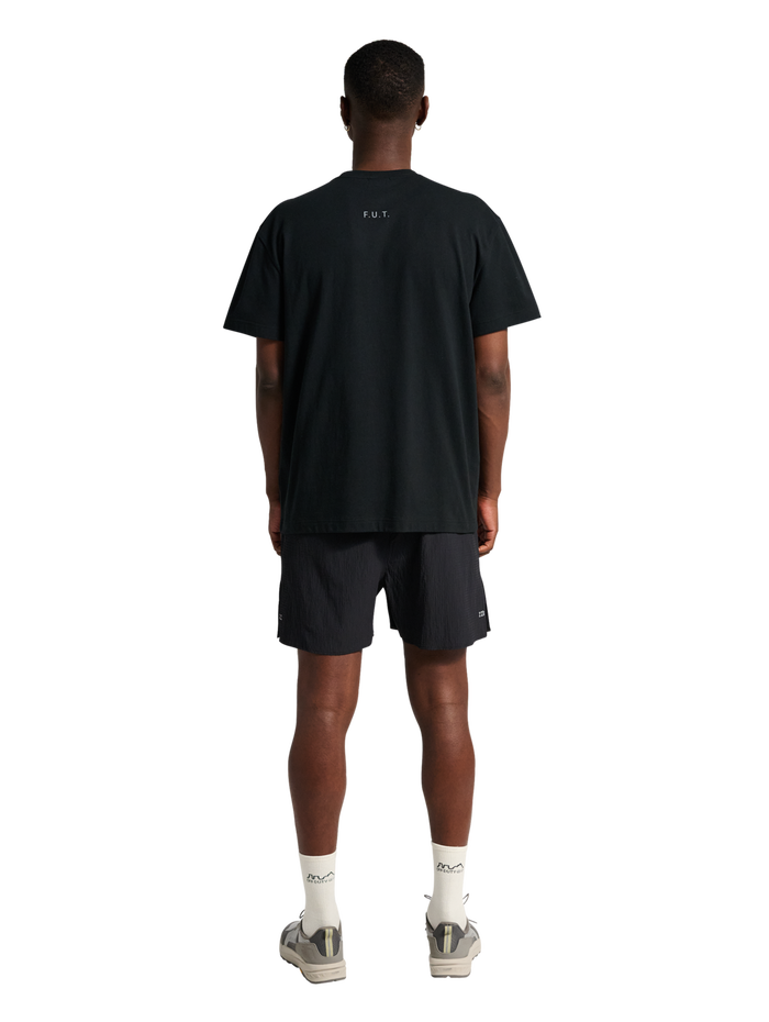 HALO WAFFLE TECH SHORTS, BLACK, model