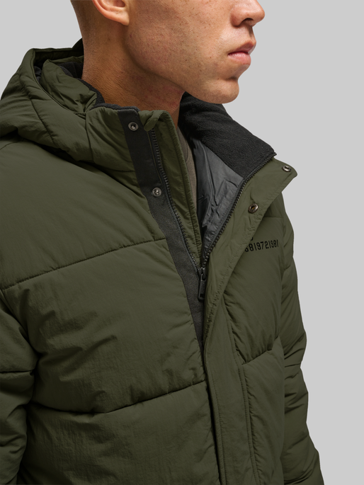 HALO THERMOLITE PUFFER, FOREST NIGHT, model