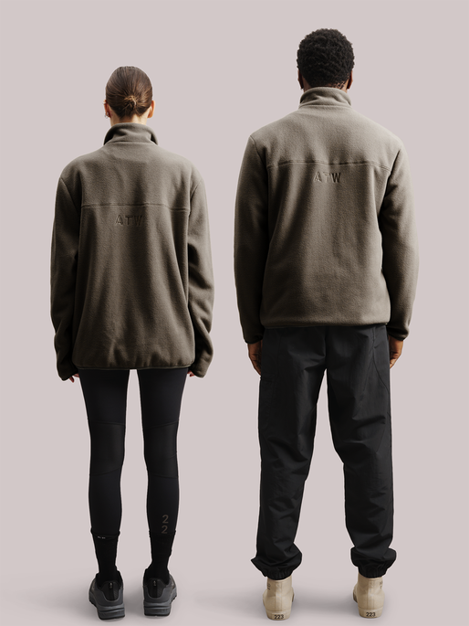 HALO TEDDY FLEECE JACKET, MOREL, model
