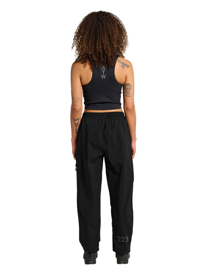 HALO STEEL RELAXED PANTS, BLACK, model