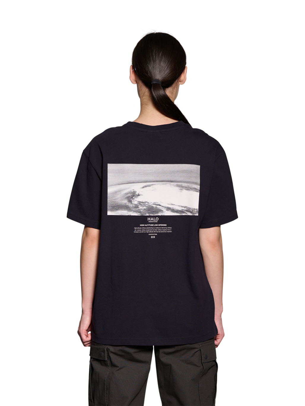 HALO LOGO PHOTO GRAPHIC T-SHIRT, DEEP WELL, model