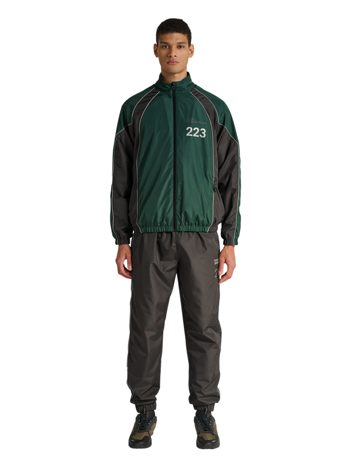 HALO STEEL TRACKSUIT JACKET, GARDEN TOPIARY, model