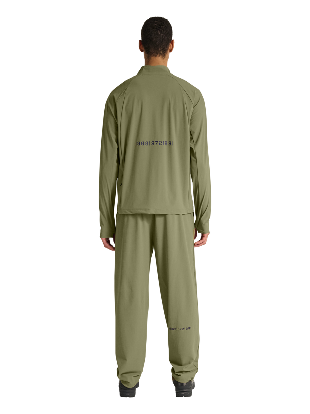 HALO AIR HALF ZIP SHIRT, MERMAID, model