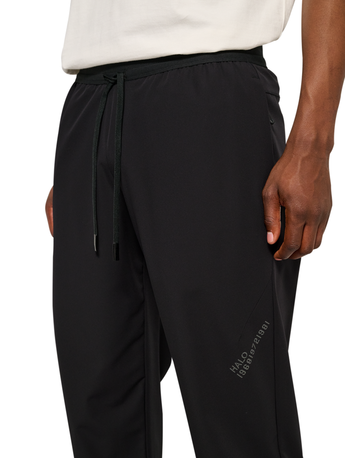HALO REAPER RELAXED PANTS, BLACK, model