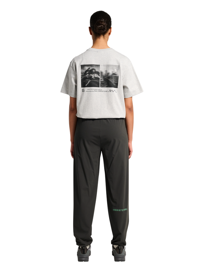 HALO AIR PANTS, RAVEN, model