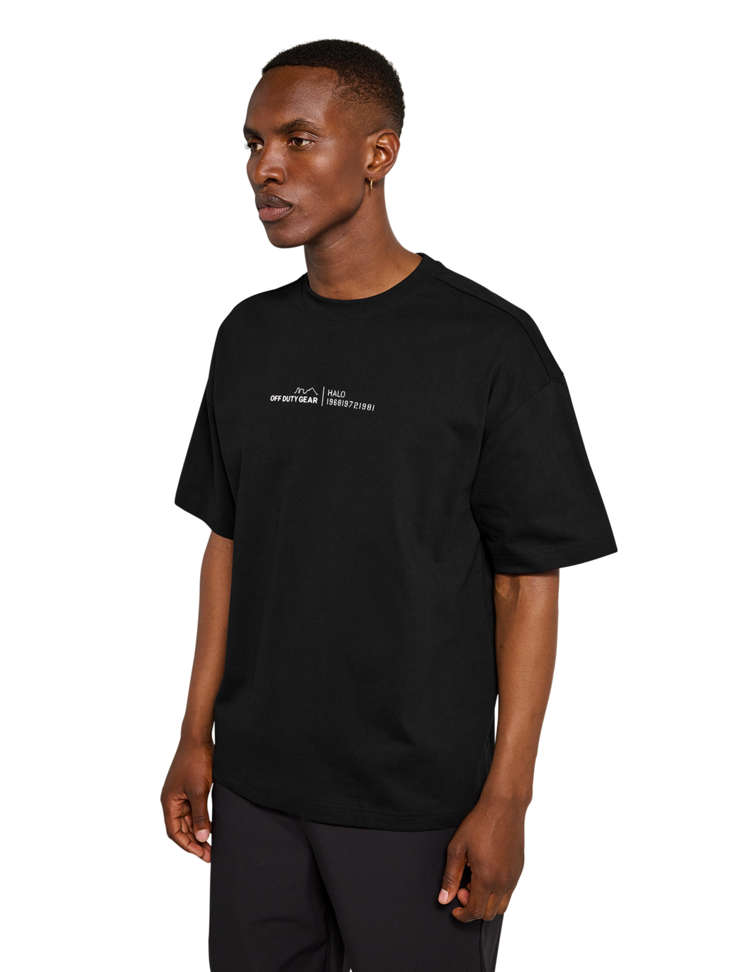 HALO GRAPHIC BOXY T-SHIRT, BLACK, model