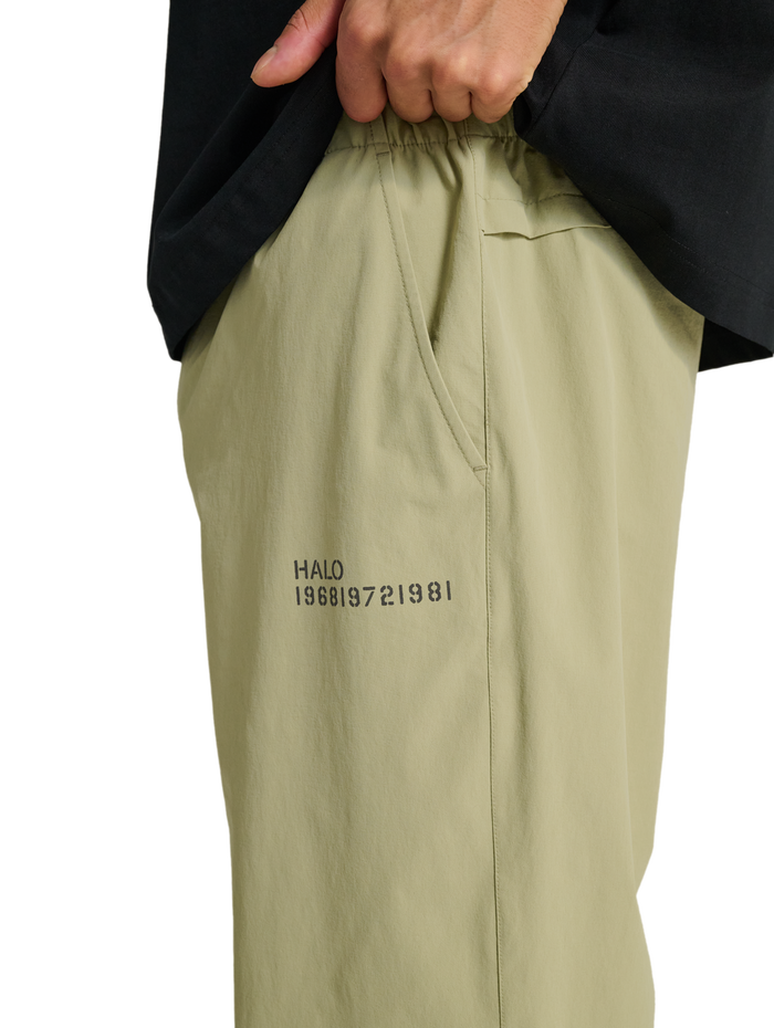 HALO TACTICAL PANTS, ELM, model