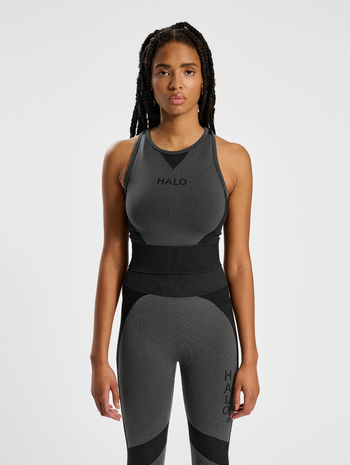 HALO WOMENS SEAMLESS TOP, BLACK, model
