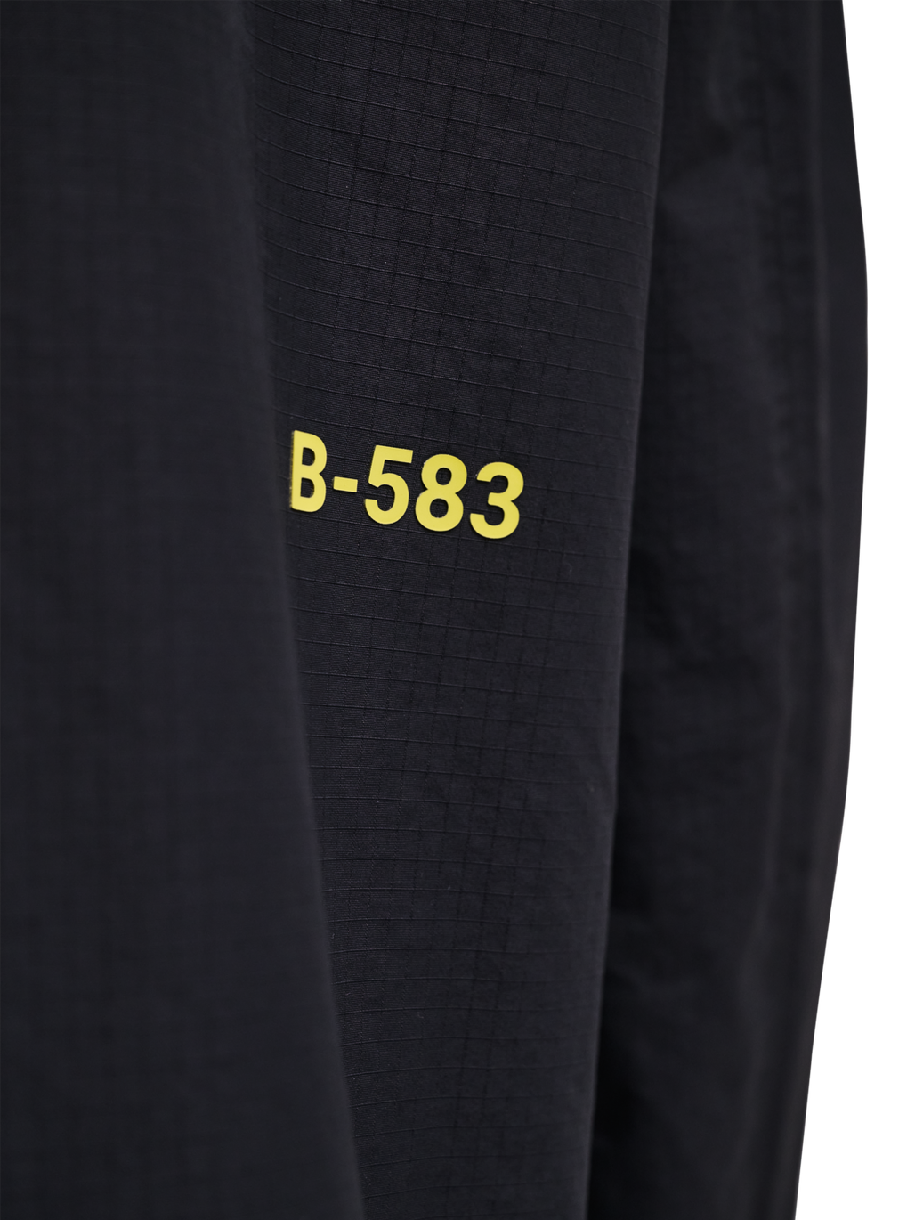 HALO ASSET JACKET, BLACK, model