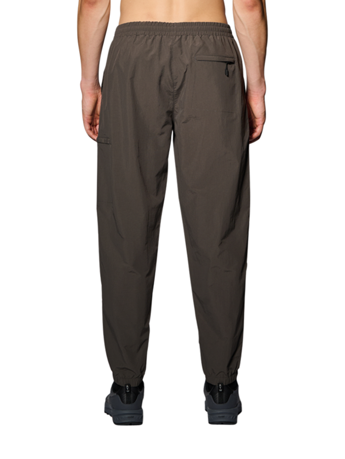 HALO FORCE PANTS, RAVEN, model