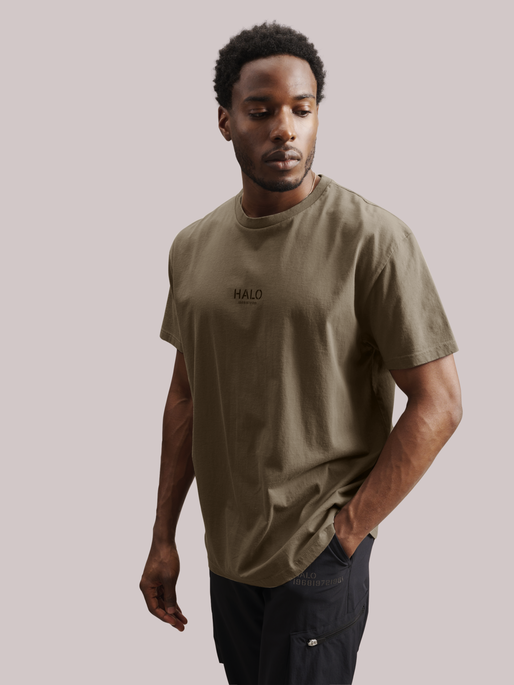 HALO OFF DUTY T-SHIRT, MOREL, model