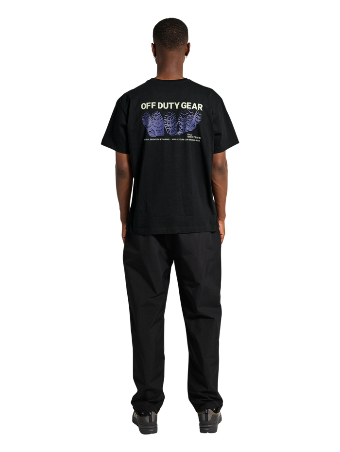 HALO GRAPHIC T-SHIRT, BLACK/FOG GREEN, model