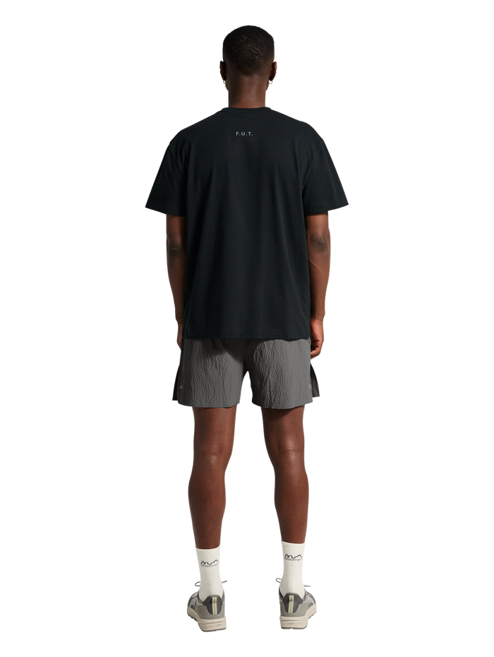 HALO WAFFLE TECH SHORTS, GUNMETAL, model