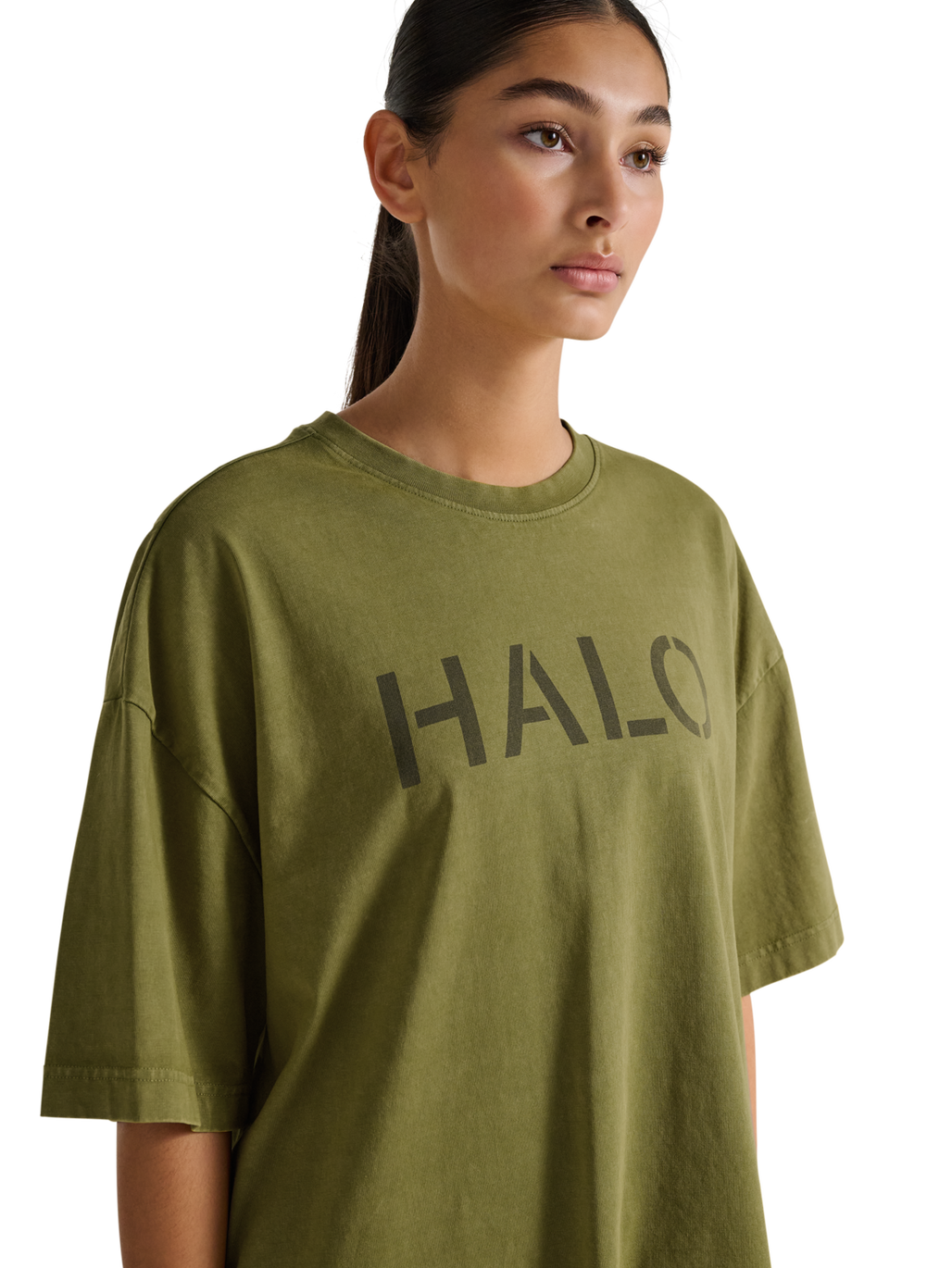 HALO UNIFORM BOXY T-SHIRT, OLIVE DRAB, model