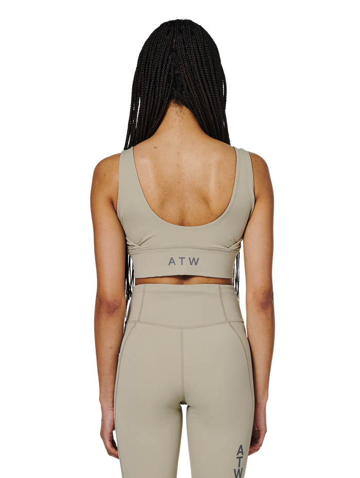 HALO WOMEN TRAINING BRA, SENECA ROCK, model