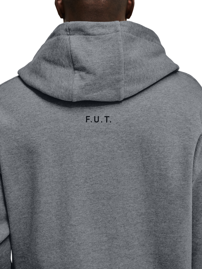 HALO ESSENTIAL HOODIE, GREY MELANGE, model