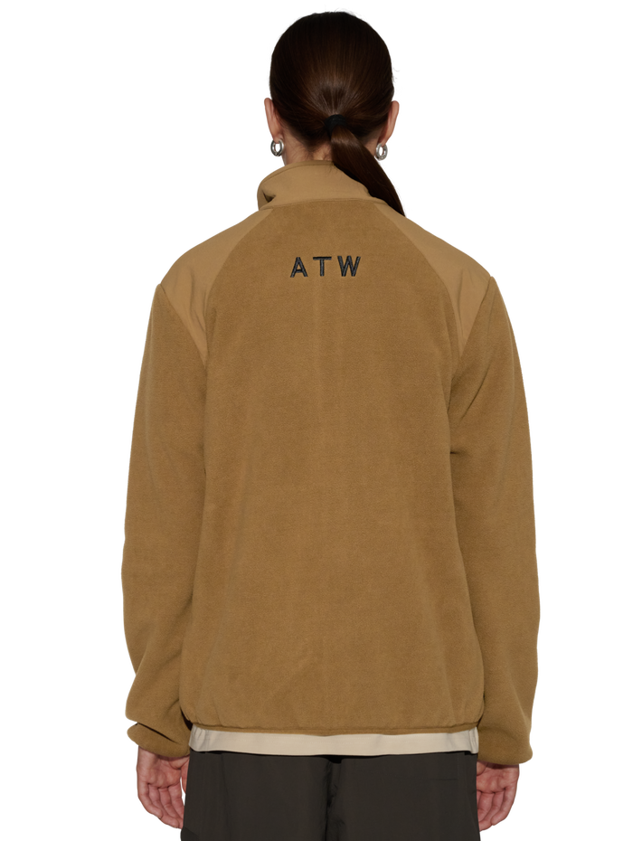 HALO PANELED FLEECE JACKET, KANGAROO, model