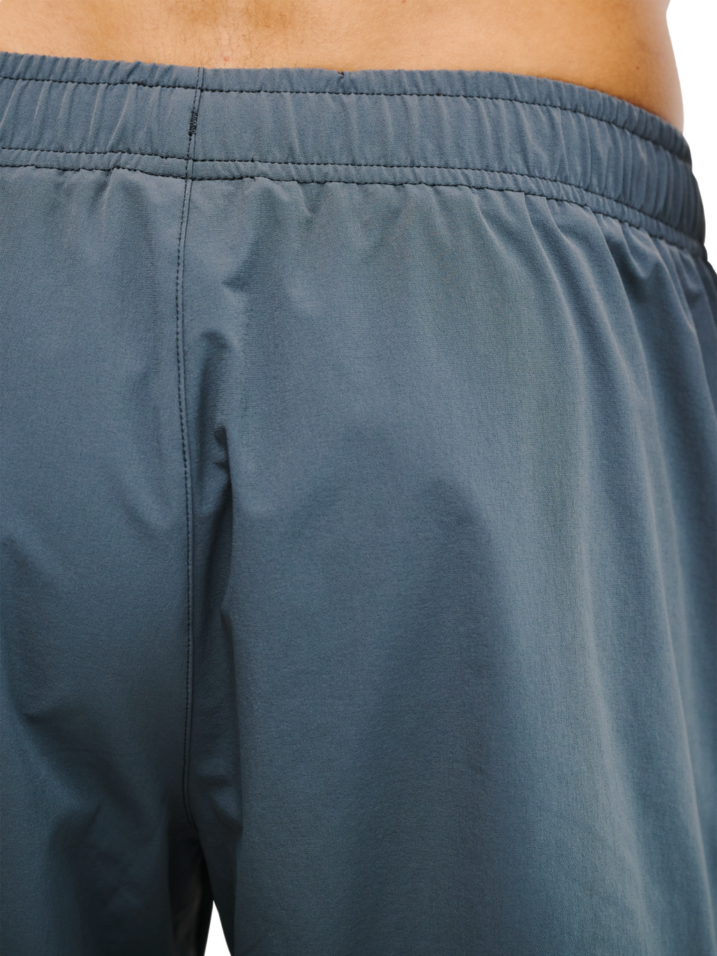 HALO SHORTS, DARK SLATE, model