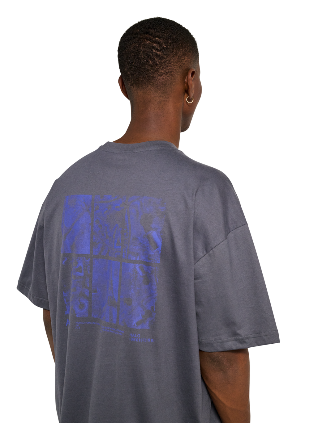 HALO GRAPHIC BOXY T-SHIRT, ASPHALT/NEON BLUE, model