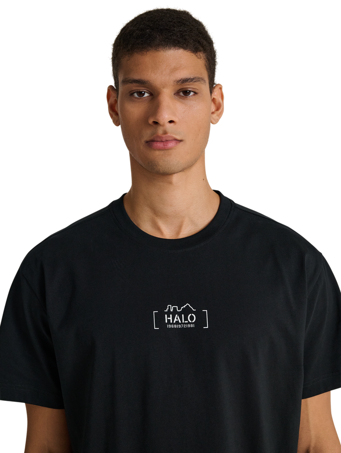 HALO GRAPHIC T-SHIRT, BLACK, model