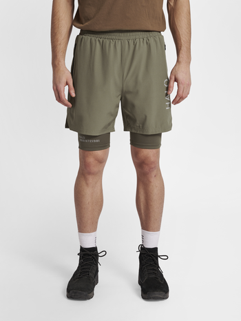HALO 2-LAYER SHORTS, MOREL, model