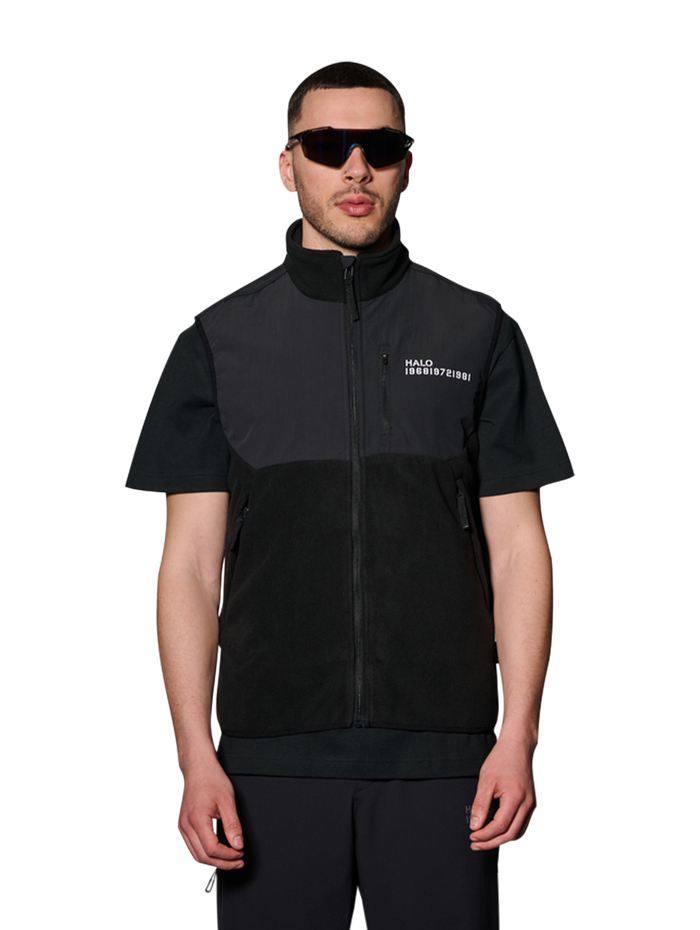 HALO BLOCKED FLEECE VEST, BLACK, model