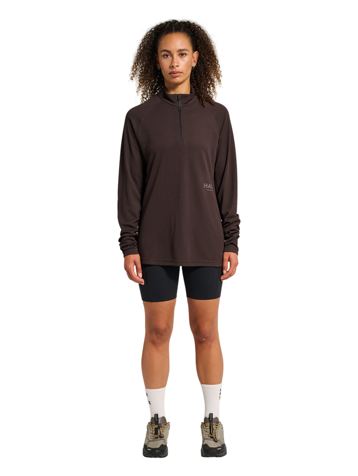 HALO SORONA HALF ZIP, CHOCOLATE TORTE, model