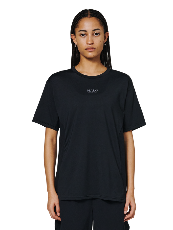 HALO SCOUT SS T-SHIRT, BLACK, model