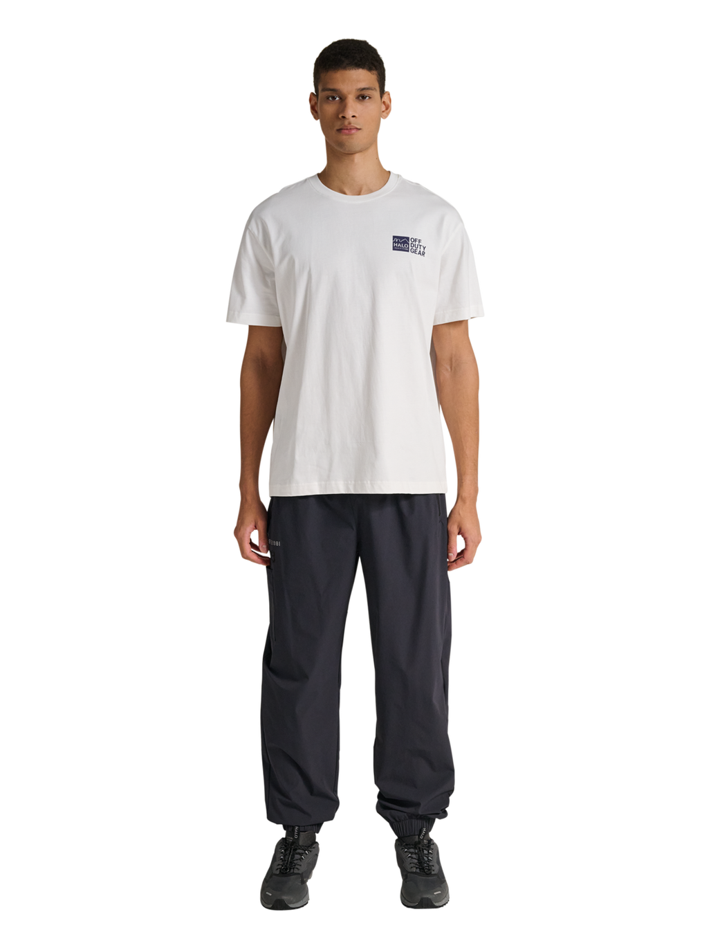 HALO GRAPHIC T-SHIRT, MARSHMALLOW/ASTRAL AURA, model