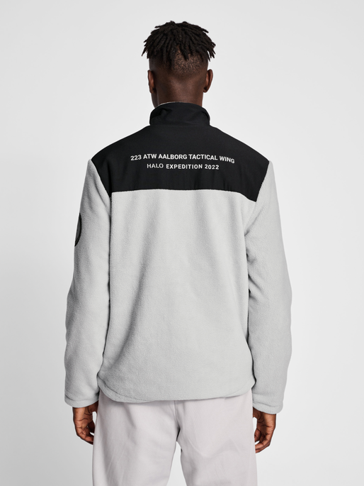 HALO S FLEECE JACKET, HARBOR MIST, model