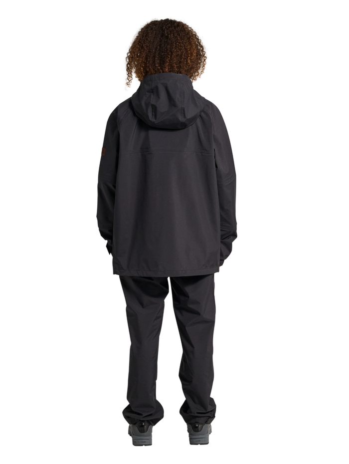 HALO GHOST SHELL JACKET, BLACK, model