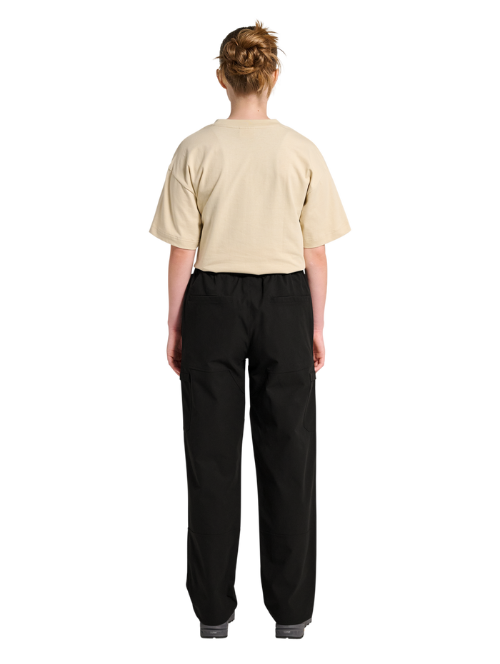 HALO COBRA RELAXED PANTS, BLACK, model