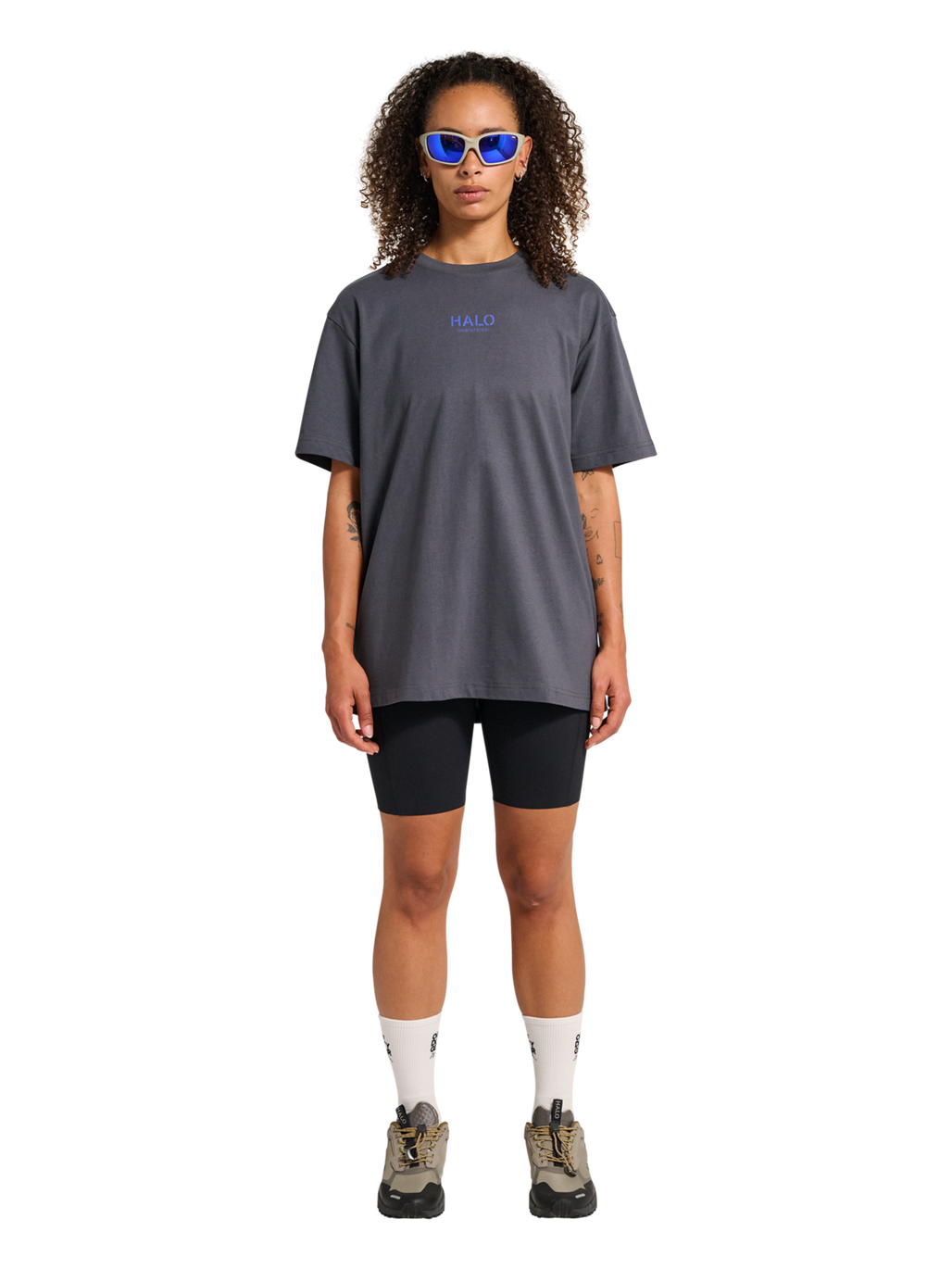 HALO GRAPHIC T-SHIRT, ASPHALT, model