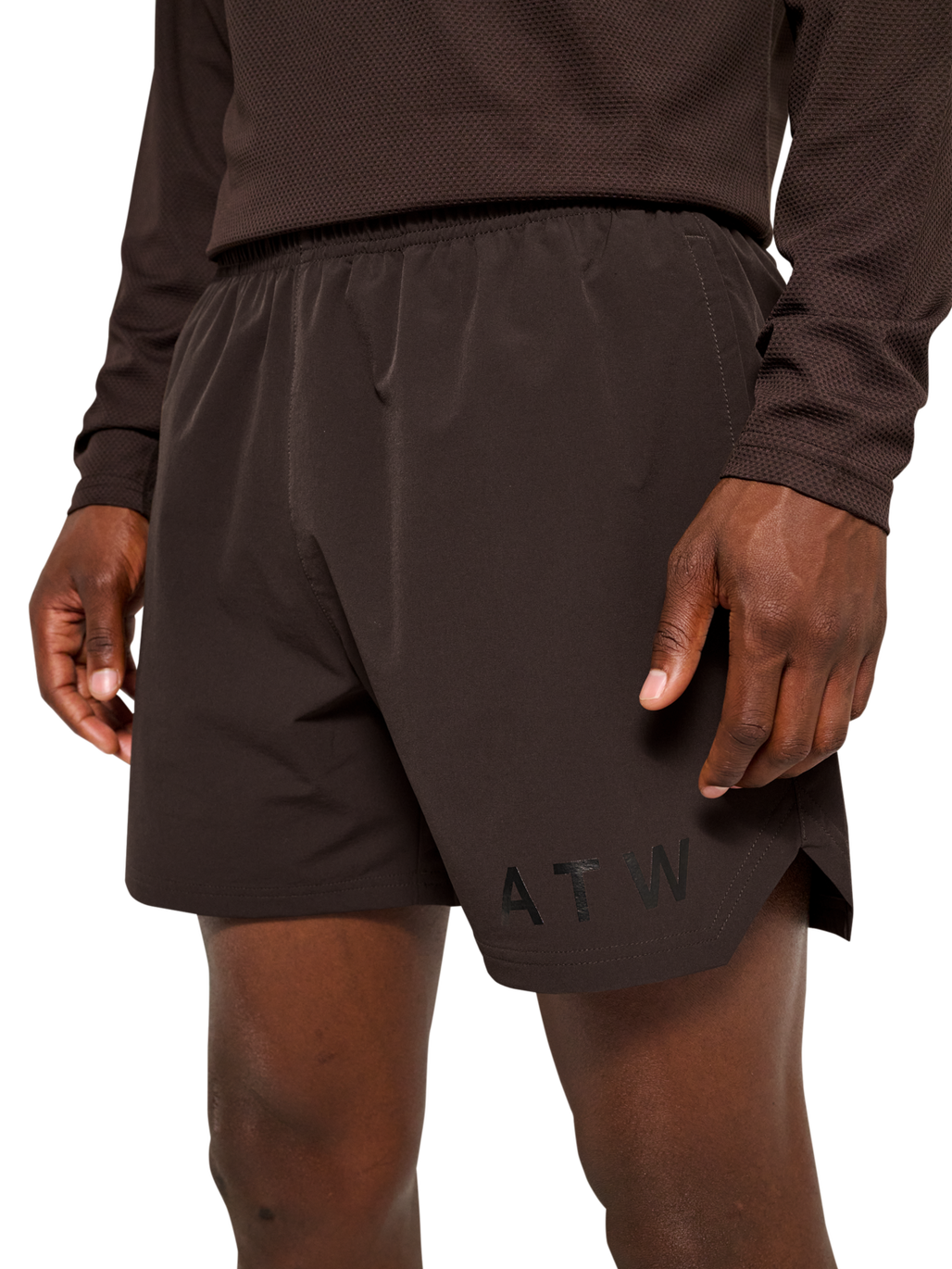 HALO SHORTS, CHOCOLATE TORTE, model