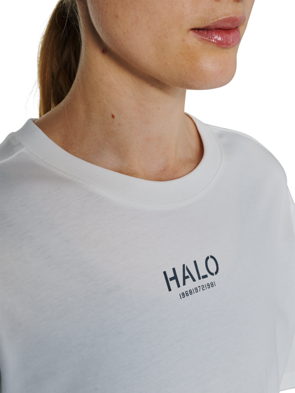 HALO GRAPHIC T-SHIRT 02, MARSHMALLOW, model