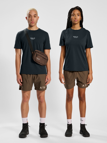 HALO SORONA TRAINING T-SHIRT, EBONY, model