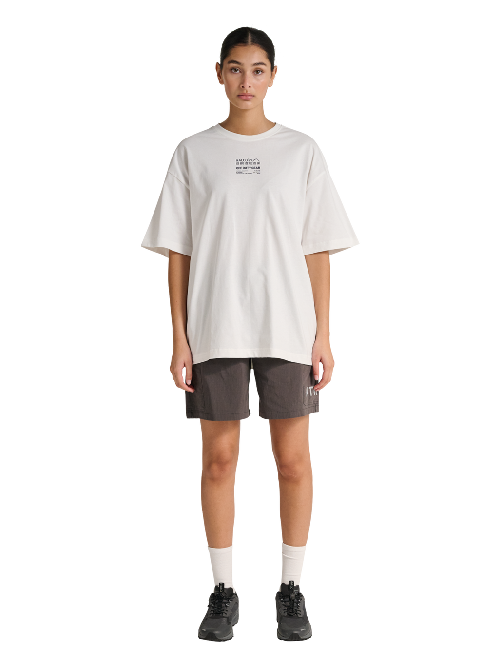 HALO GRAPHIC BOXY T-SHIRT, MARSHMALLOW/ASTRAL AURA/ASTRAL, model