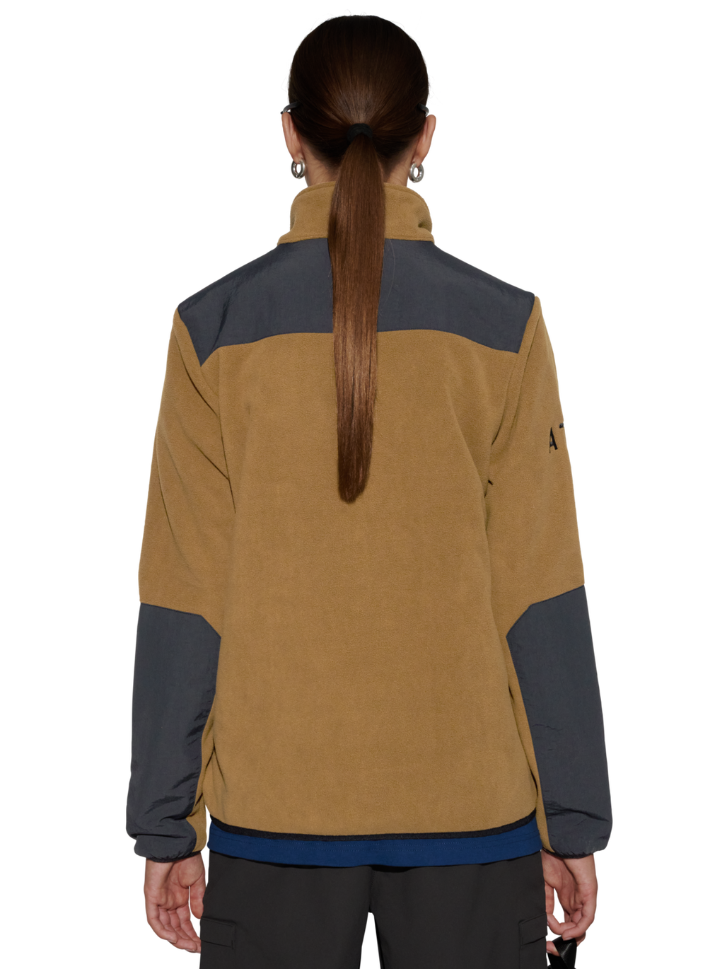 HALO BLOCKED ZIP FLEECE, KANGAROO, model