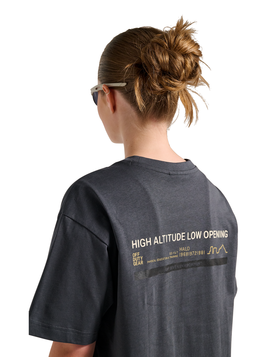 HALO GRAPHIC T-SHIRT, ASPHALT/ASPHALT, model