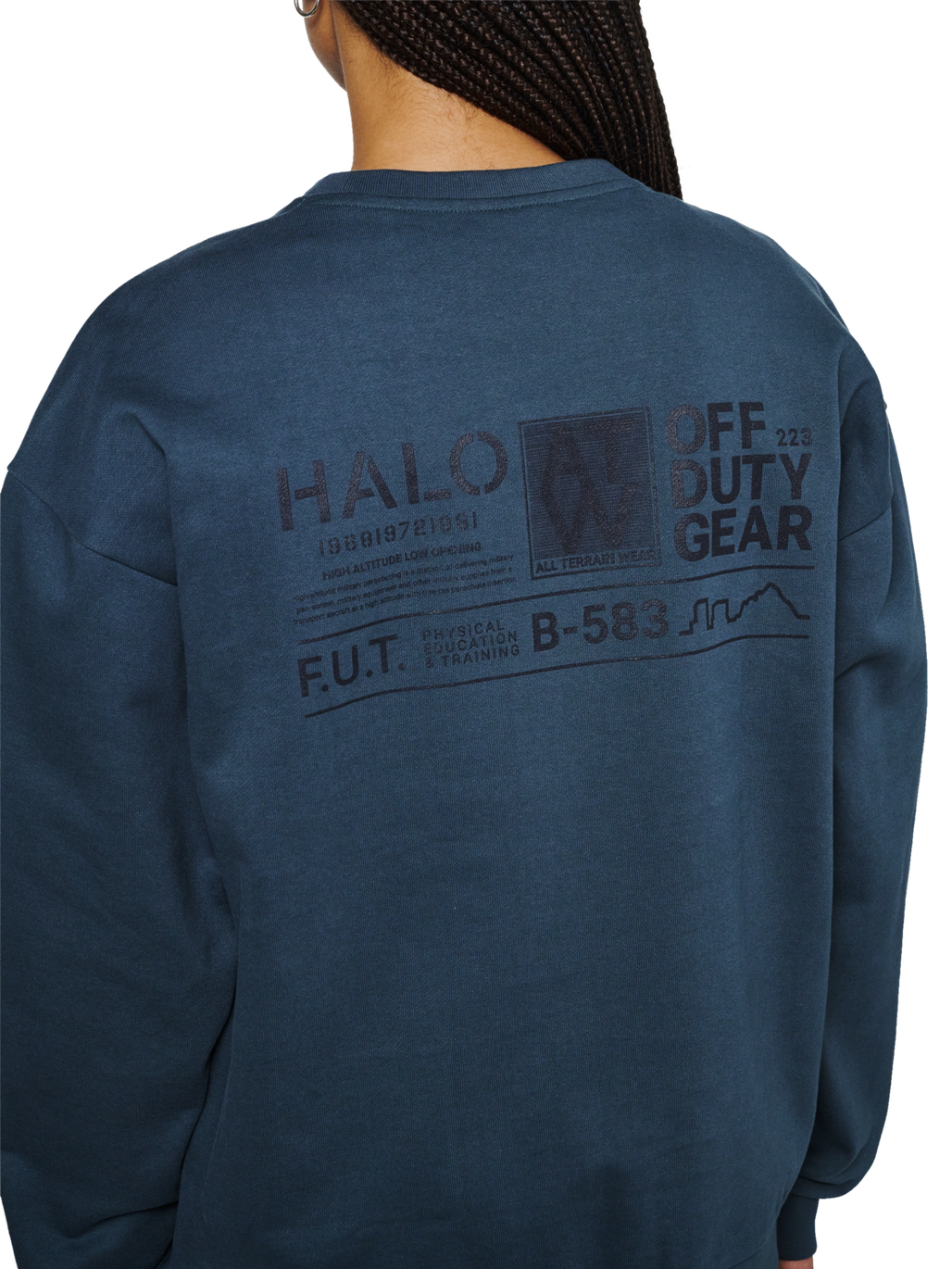 HALO GRAPHIC CREW 01, DARK SLATE, model