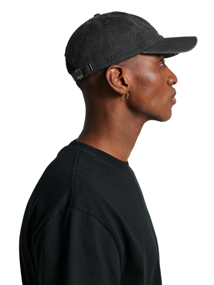 HALO WASHED CANVAS CAP, RAVEN, model