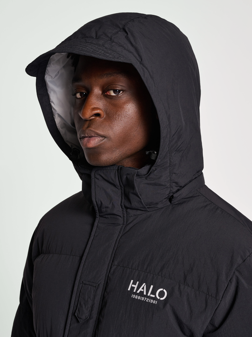 HALO S DOWN PUFFER, BLACK, model