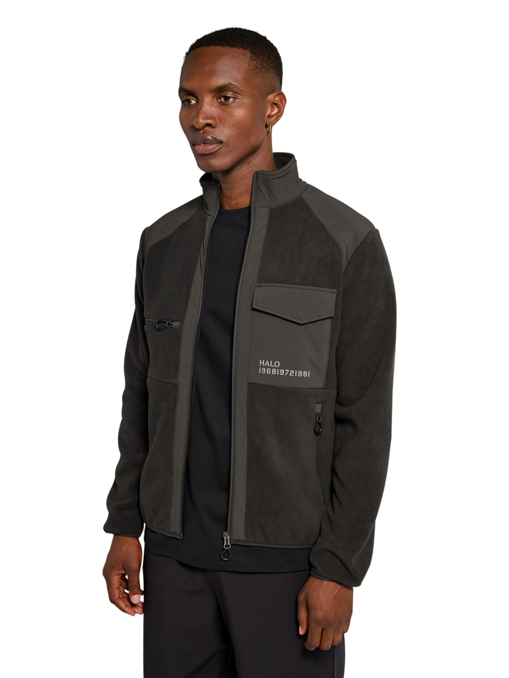 HALO PANELED FLEECE JACKET, RAVEN, model