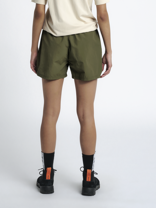 HALO ATW SHORT, OLIVE NIGHT, model