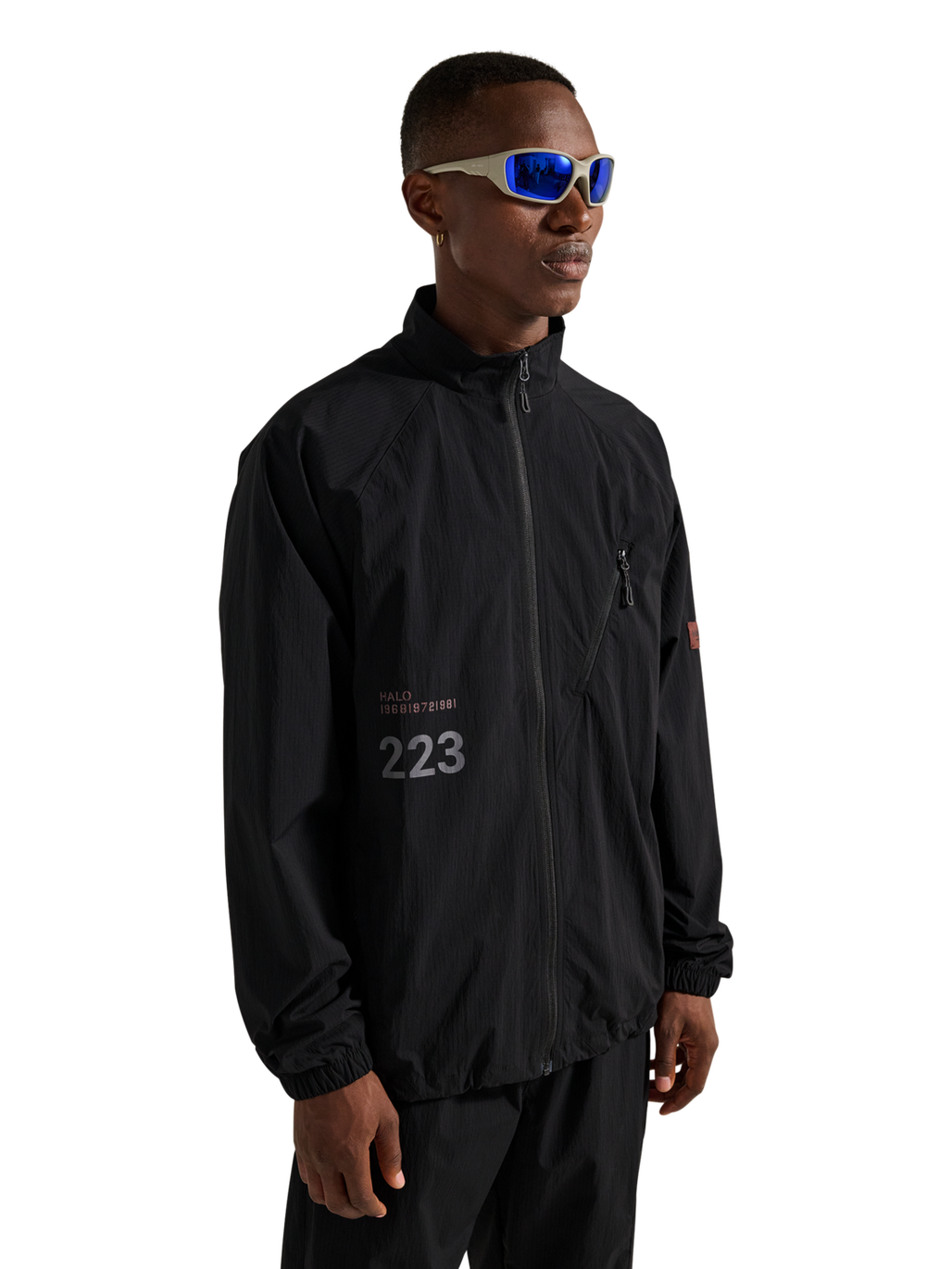 HALO STEEL JACKET, BLACK, model